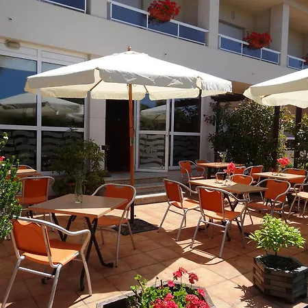 El Pescador Hotel Perillo